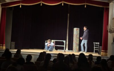 UČENICI NAŠE ŠKOLE NA PREDSTAVI “KAMENJE”