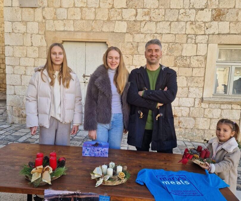 VJERONAUČNA GRUPA “FILIA” U HUMANITARNOJ AKCIJI “MARIJINI OBROCI”